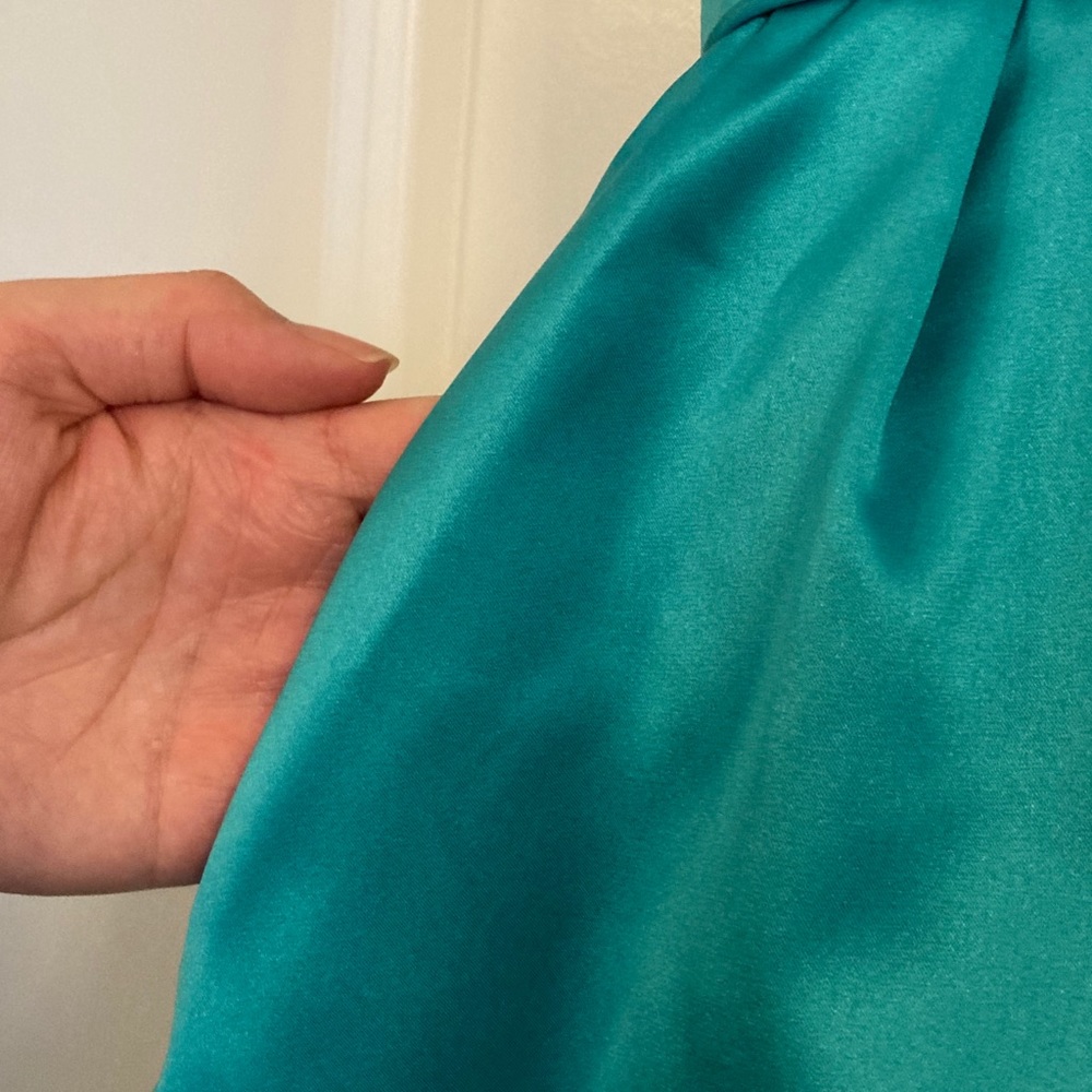 Sherri Hill cap sleeve cocktail dress w/ pockets - Picture 7 of 8